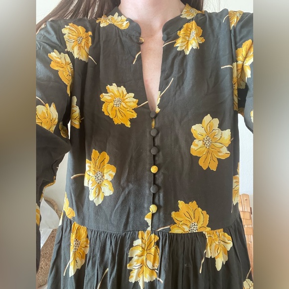 MADEWELL Button Front Longsleeve Maxi Dress in Fall Flowers- Green and Yellow - Picture 8 of 8